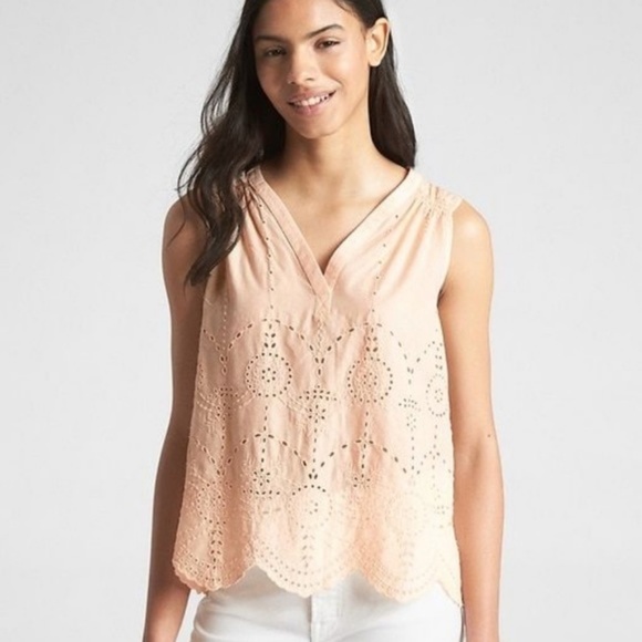 Worn once* Gap eyelet tank - Picture 1 of 1